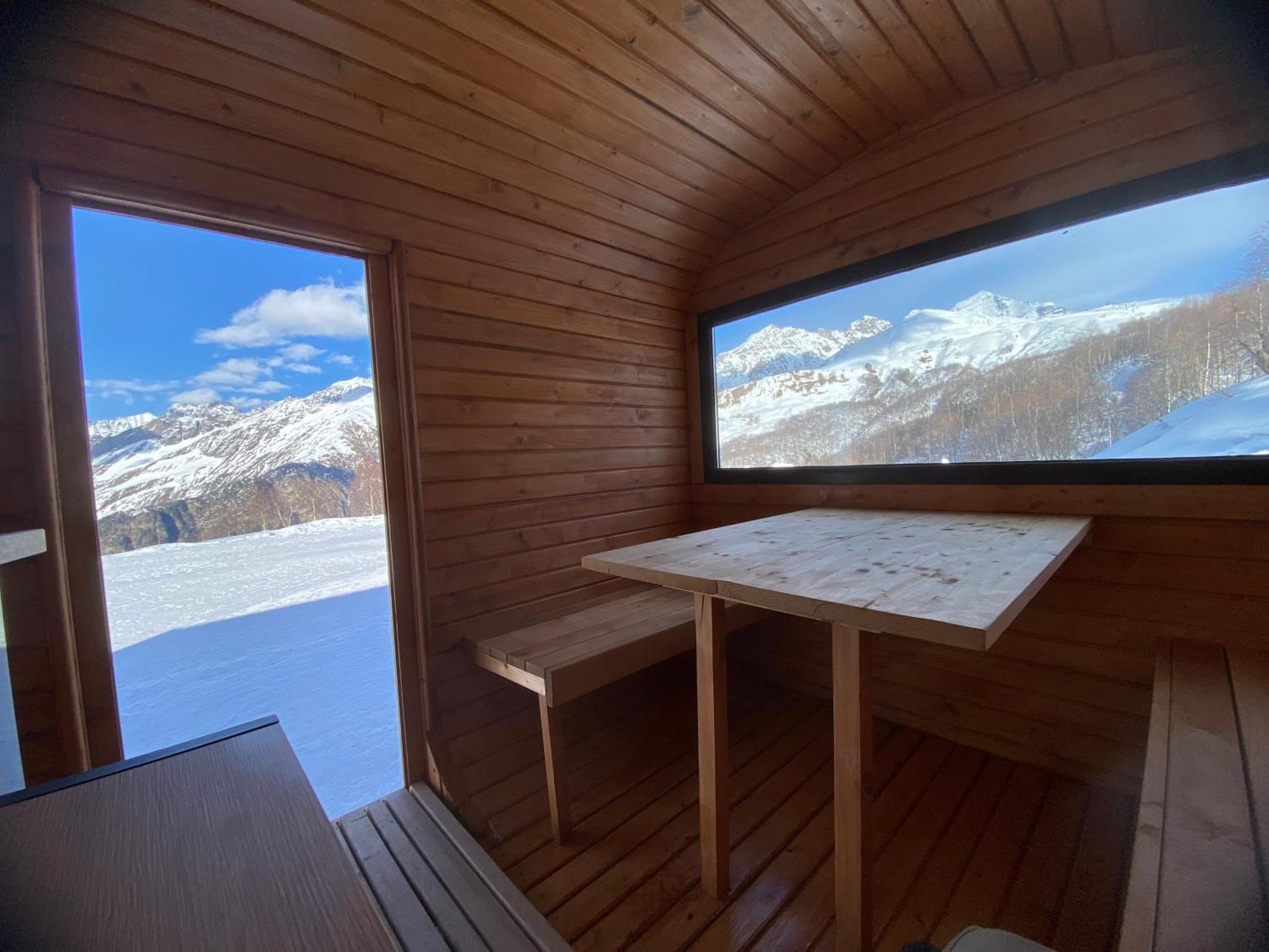 Sauna Tetnuldi Местия Екстериор снимка